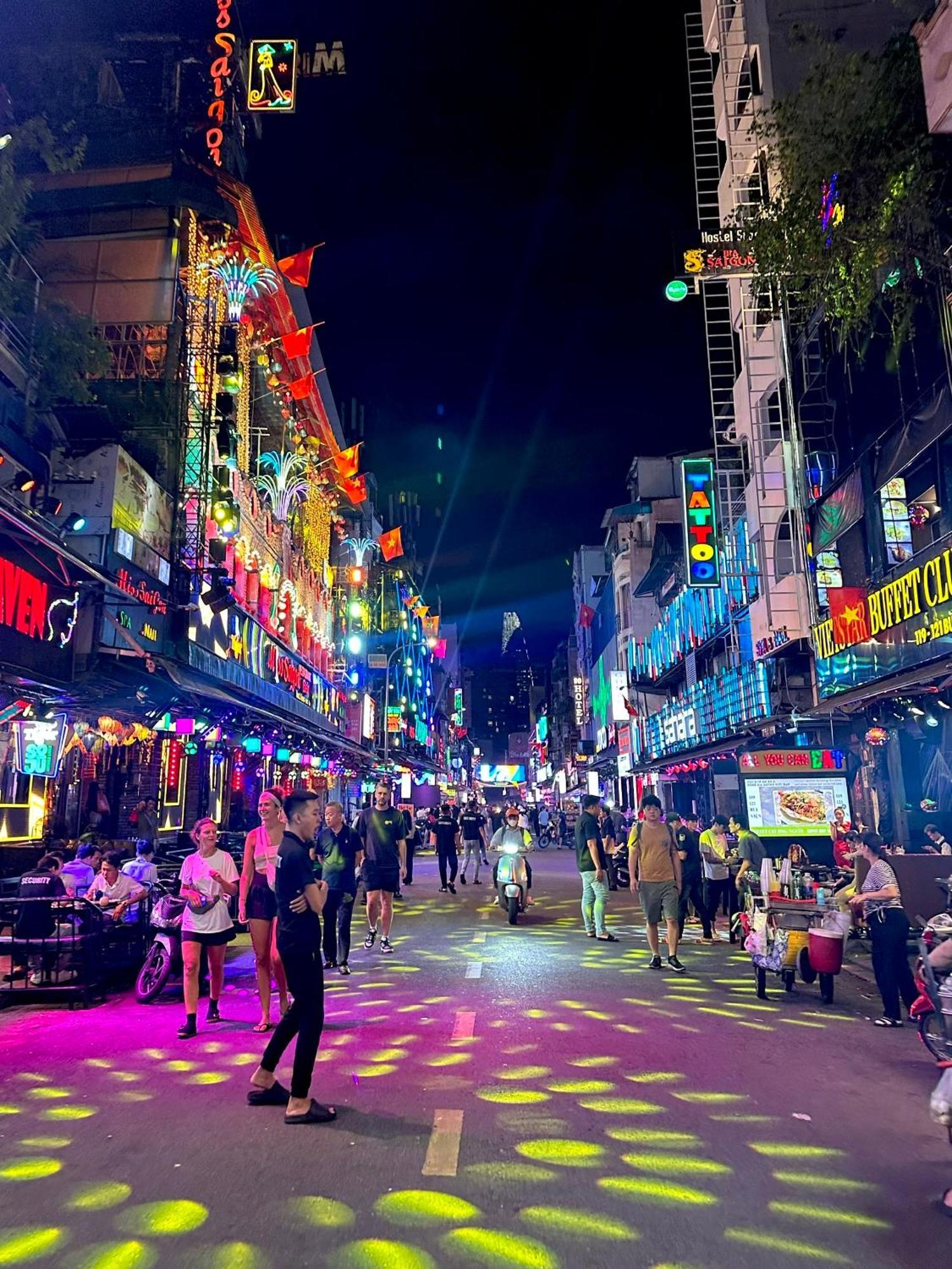 胡志明市The Hidden Hogwarts - Nearly Bui Vien Walking Street公寓式酒店 外观 照片